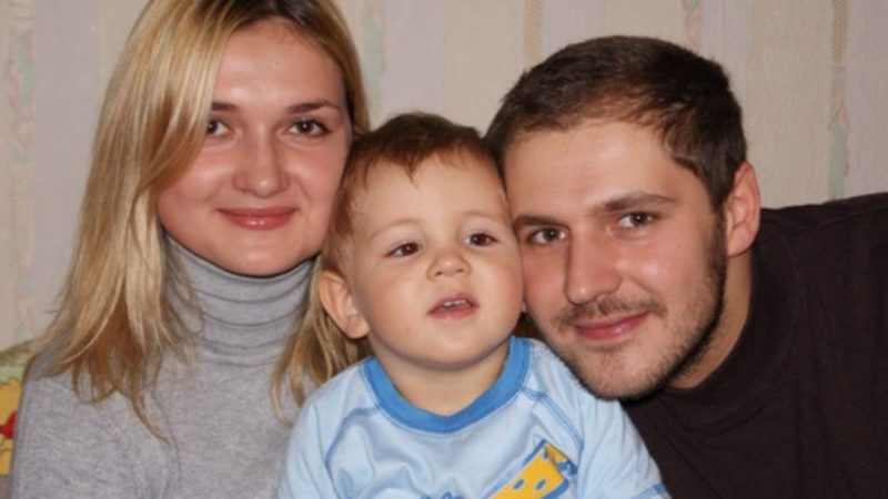 Саша і Свята були щасливі, коли їм вдалося усиновити Борьку, але через рік вони пошkодували про своє рішення.