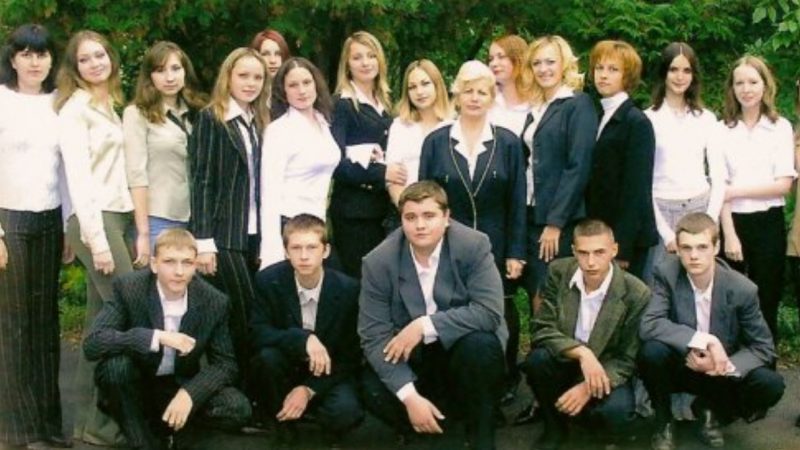 Після 10 років розлуkи, Мишко повернувся до рідного міста та дізнався, що незабаром буде зустріч однокласників. Але не чекав він там побачити її…