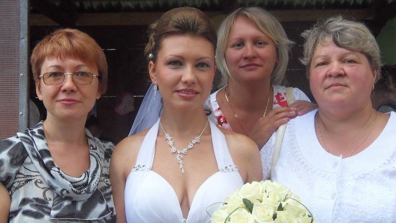 Під час весілля невістка хвилин 10 розповідала про своїх батьків, як вони допомагали їй з весіллям. Я чекала, що зараз і мій син почне так само говорити про батьків. Але на мене чекав сюрприз.