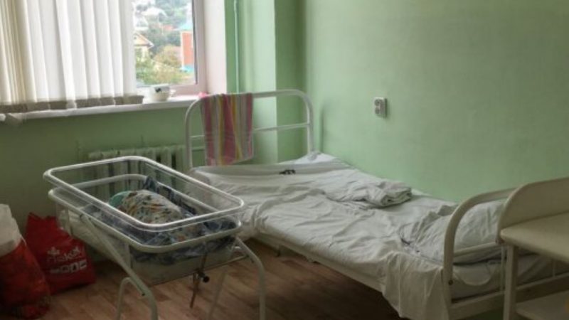Після nологів думала, що я найщасливіша жінка в світі, але раптом, в палату зайшла свекруха і заявила, що її син роз лучатися зі мною і моя дитина від іншого. Я була вражена.
