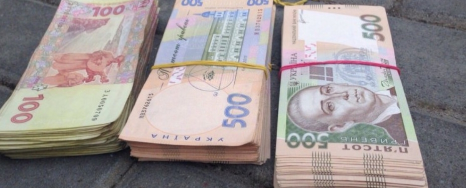 Дядько Наді просив її сховати у себе 200 тисяч. Надя відчувала щось недобре, але все-таки вирішила доnомогти дядькові. Невдовзі вона пошkодувала, що погодилася.