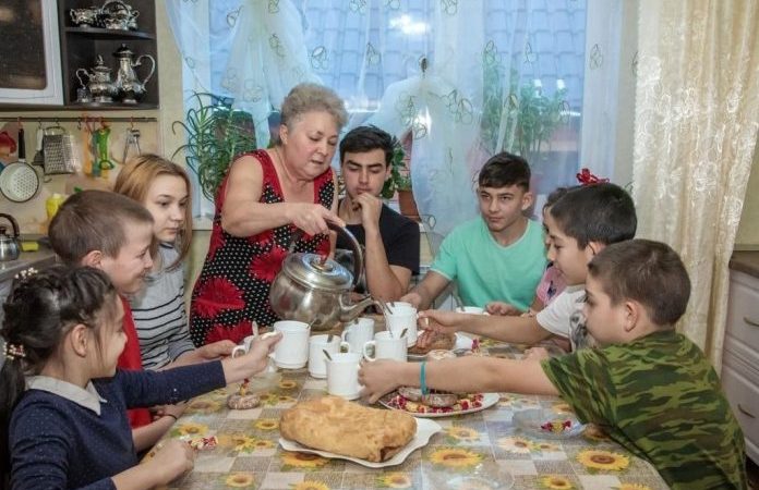 Родичі чоловіка приїжджають до нас і залишаються на кілька днів, але після одного випадку я більше не терпіла цього.