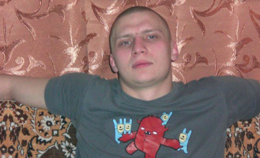 Хлопець сидить без роботи і натякає на те, що я повинна його забезпечувати. Це ще мало, він сказав мені, що не збирається на мені одружитися. Як мені терпіти це сама не знаю.