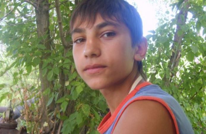 16-річний підліток довів мені, що якщо людина захоче – вона доб’ється всього. Навіть якщо єдина можливість – це косити траву у сусідів