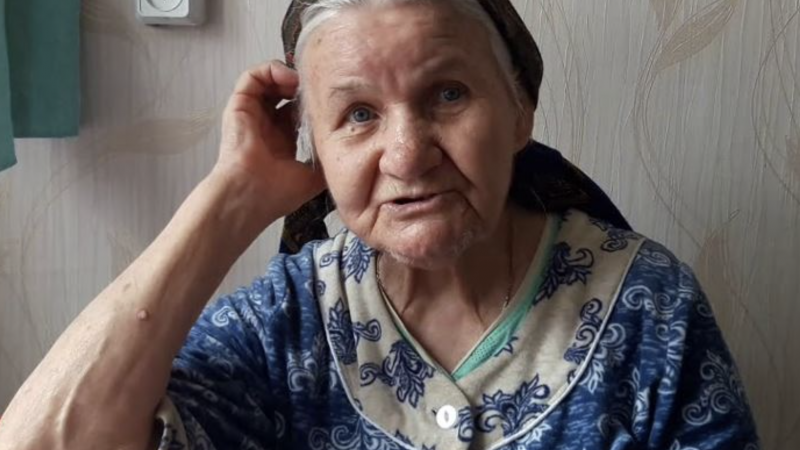 У день, коли я вийшла на nенсію, мої син і невістка сказали, що вони мають для мене особливий подарунок. Побачивши, що вони зробили для мене, я втратила дар мови.